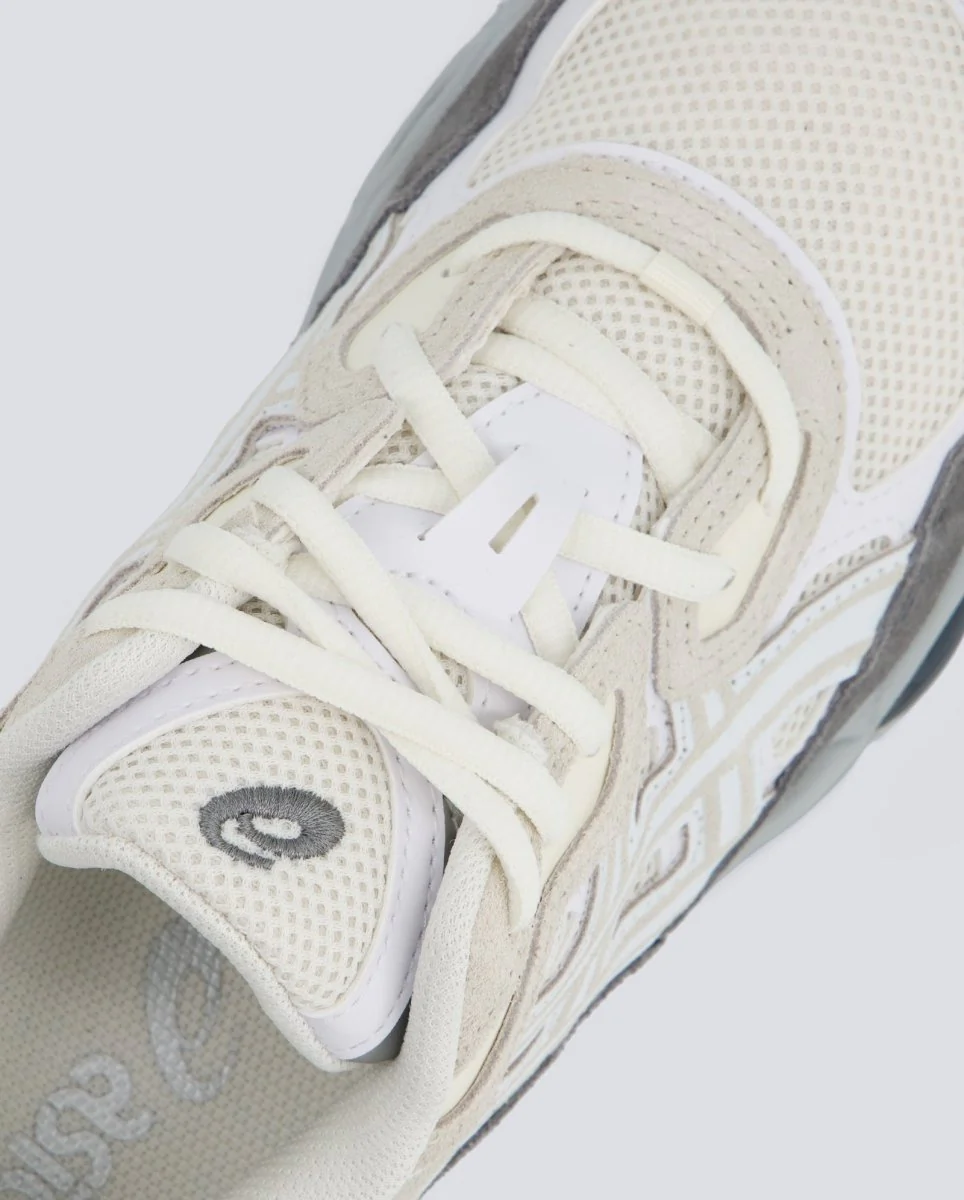 Asics Gel-NYC Beige y Gris Hombre - Image 2