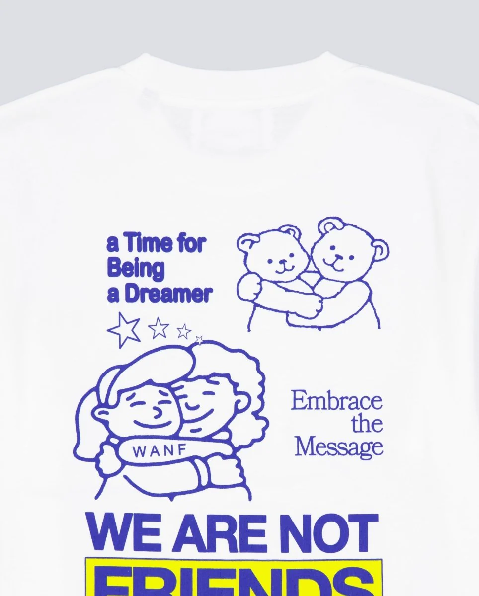Camiseta We Are Not Friends Embrace Friends Blanco Unisex - Image 6