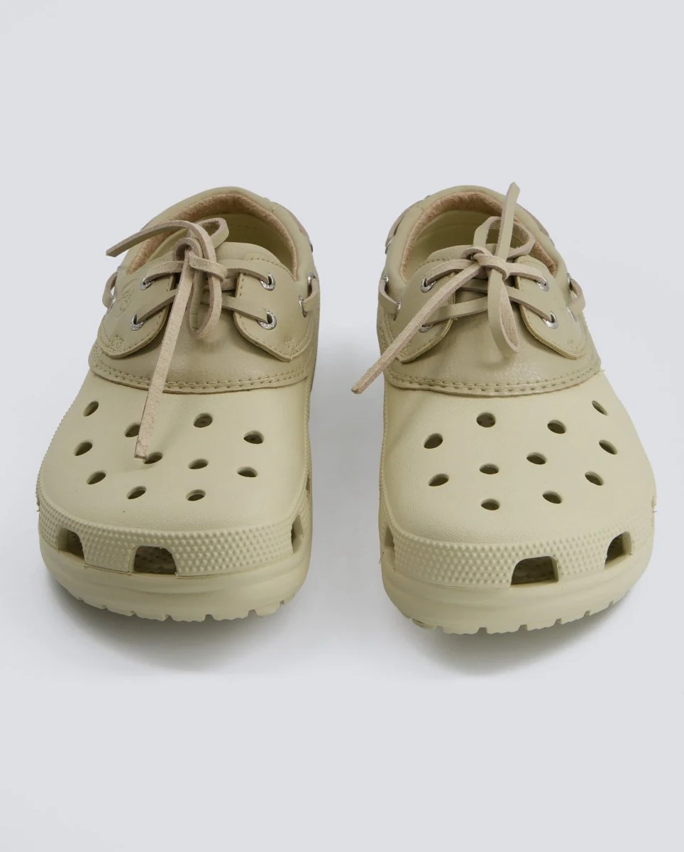 Crocs Classic Islander Beige Hombre - Image 4