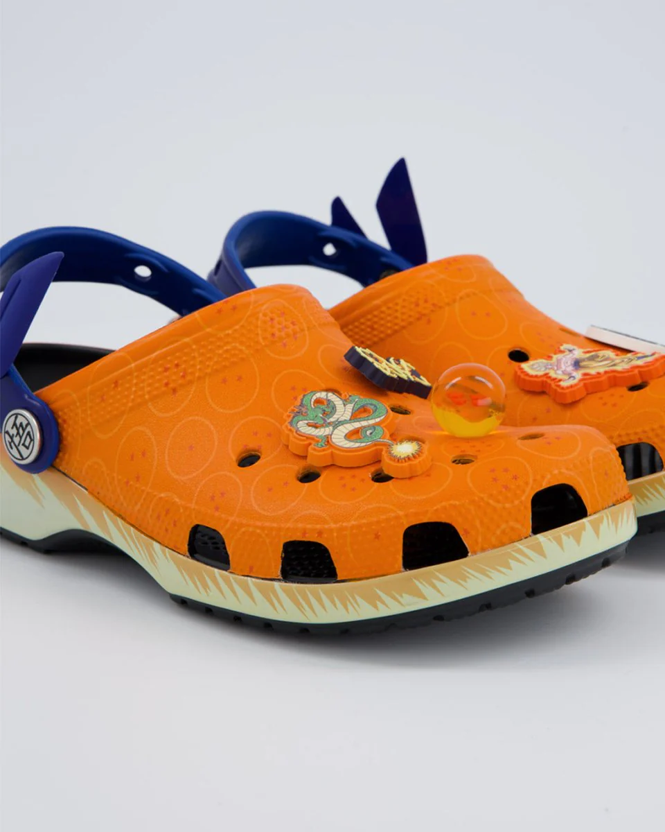 Crocs Dragon Ball Z Classic Clog Naranja Hombre - Image 2