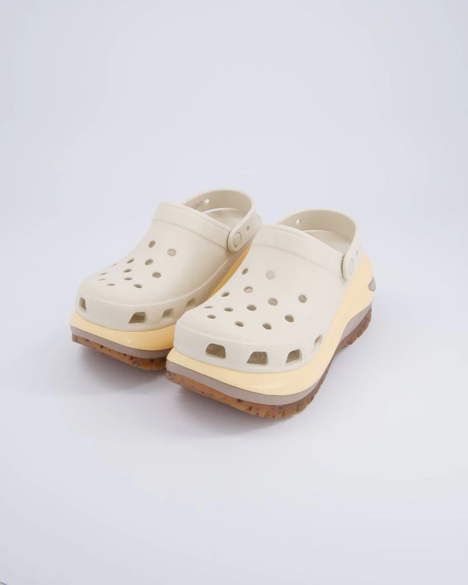 Crocs Mega Crush Almond Mujer - Image 6
