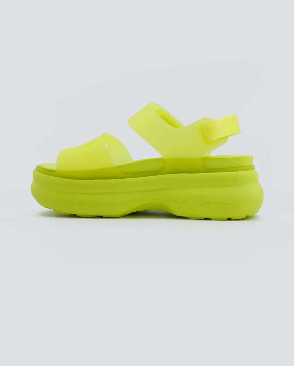 Crocs Soho Frosted Y Strap Amarillo Mujer - Image 4