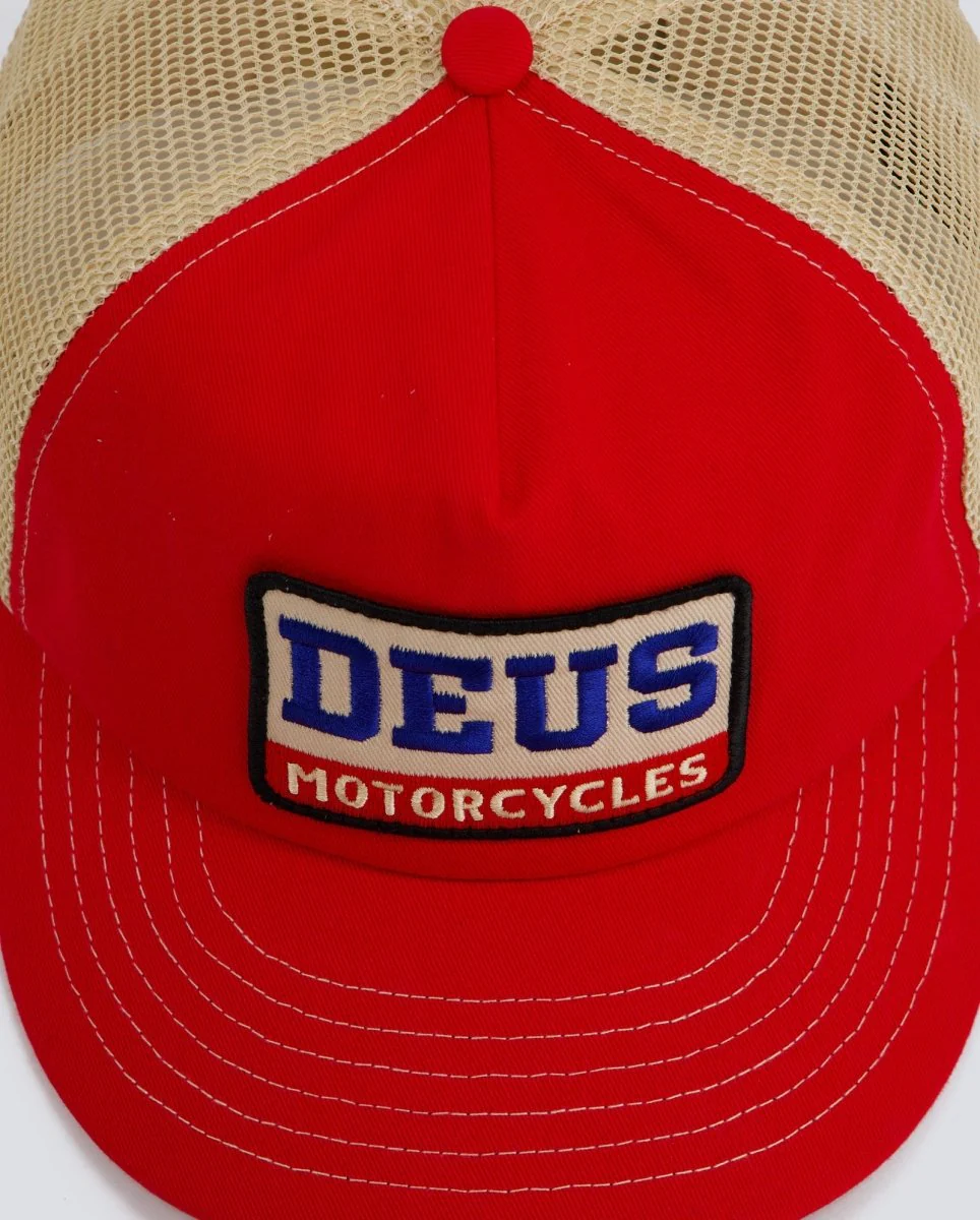 Gorra Deus Malden Trucker Roja Unisex - Image 4