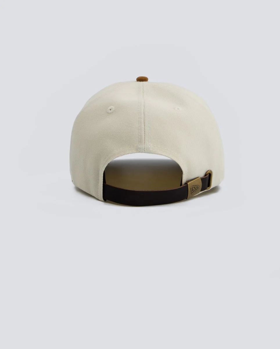 Gorra New Era 9Fifty Suede Beige y Marrón Unisex - Image 3
