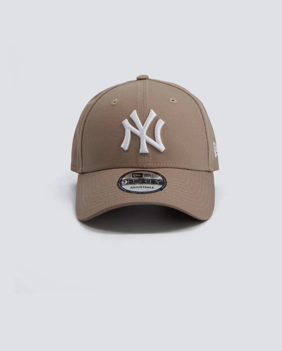 Gorra New Era League Essential 9FORTY Marrón Unisex