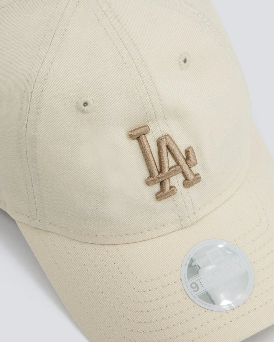 Gorra New Era LA Dodgers 9TWENTY Beige Mujer - Image 2