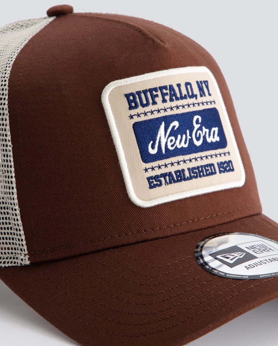 Gorra New Era Patch 9FORTYTrucker Marrón Unisex - Image 4