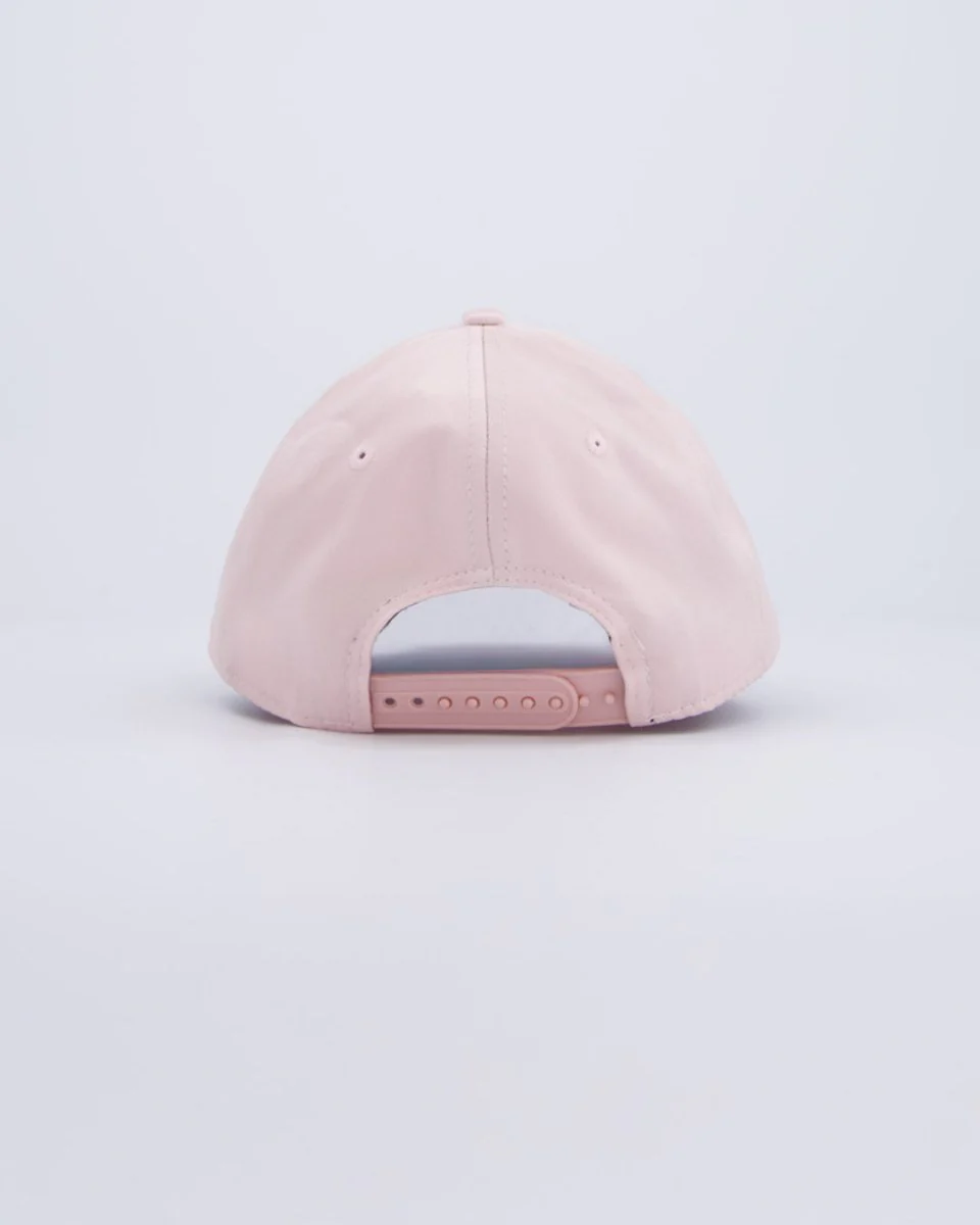 Gorra New Era Satin Rosa Mujer - Image 3