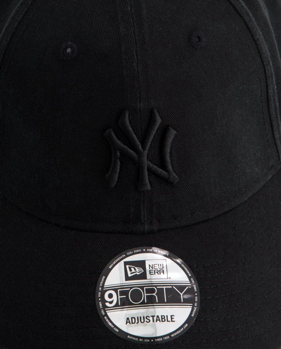 Gorra New Era Washed Distressed Yankees 9FORTY Negro Unisex - Image 3