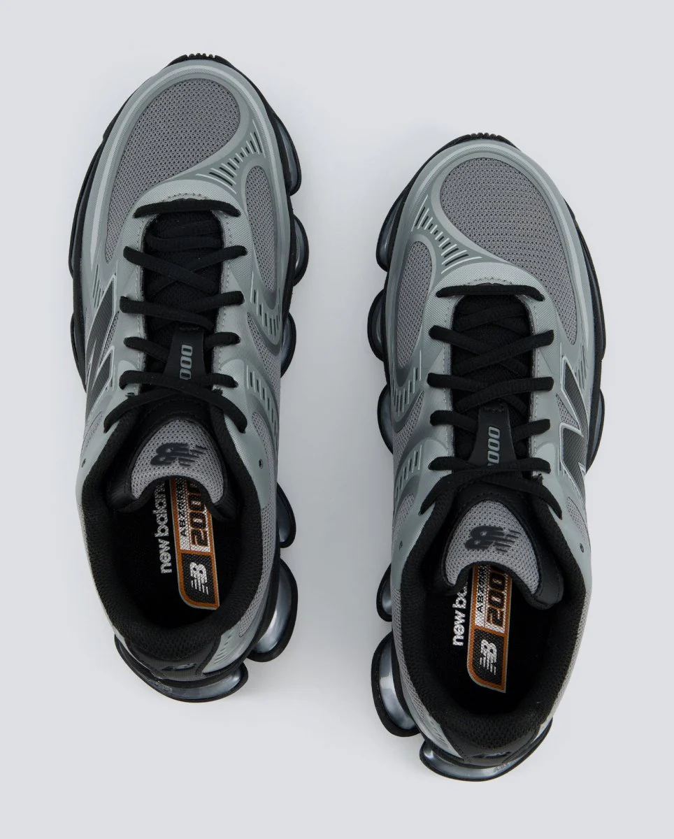 New Balance 2000 Gris Y Plateado Hombre - Image 3