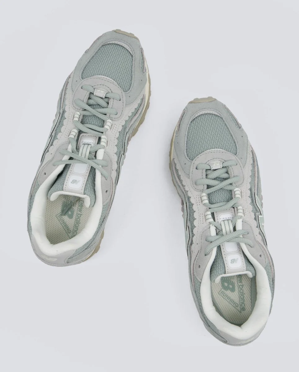 New Balance 204L Gris Mujer - Image 3