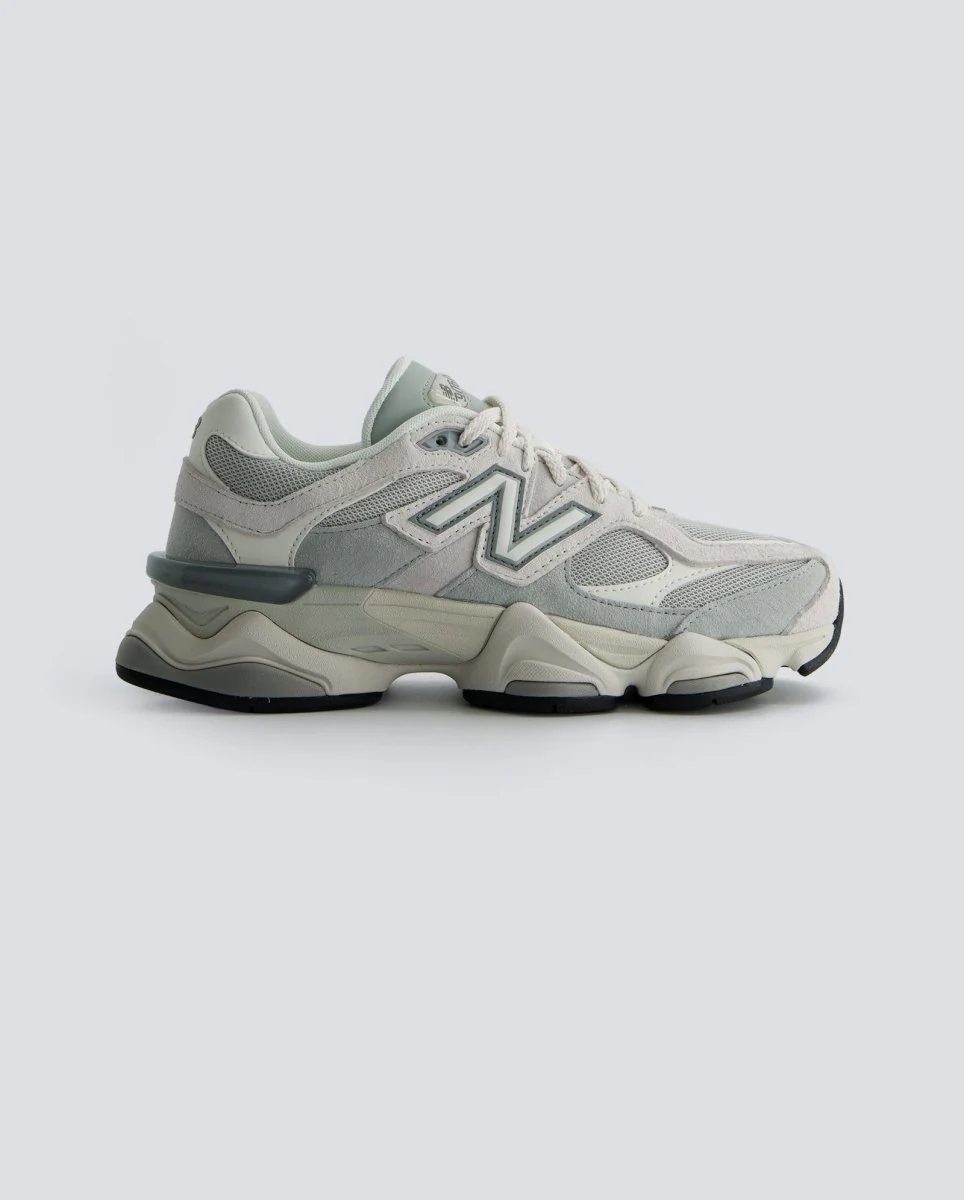 New Balance 9060 Gris Y Beige Mujer
