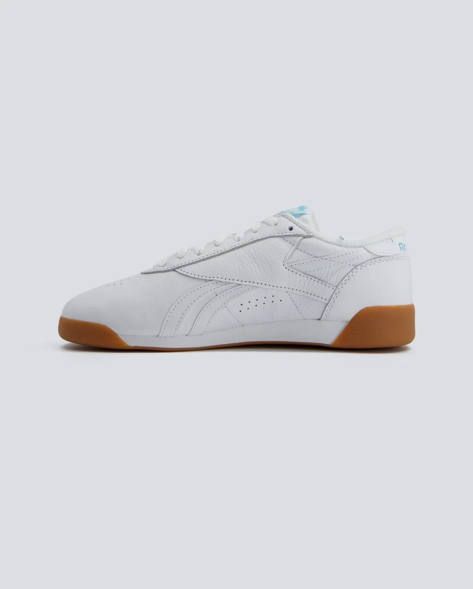 Reebok Freestyle Low Blanco Mujer - Image 3