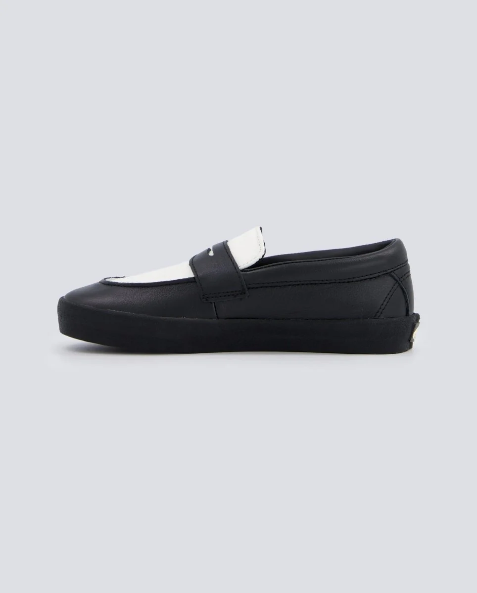Vans Skate Loafer Negro Y Blanco Mujer - Image 4